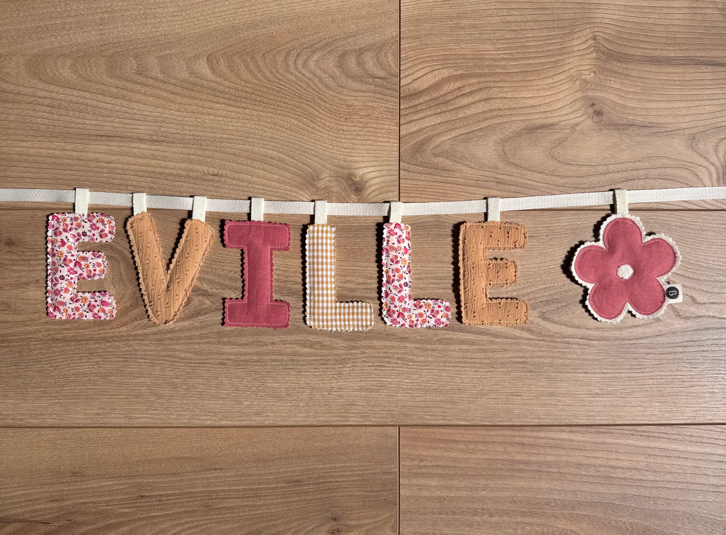 Guirlande décorative avec prénom personnalisé